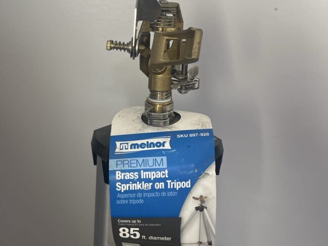 Melnor 897-926 Metal Tripod Sprinkler – Adjustable Up to 48" - Image 2